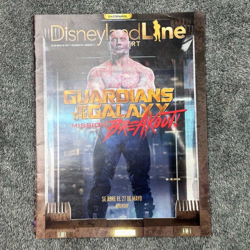 Disney Disneyland Line Magazine Spanish Guardians of the Galaxy Mission Breakout